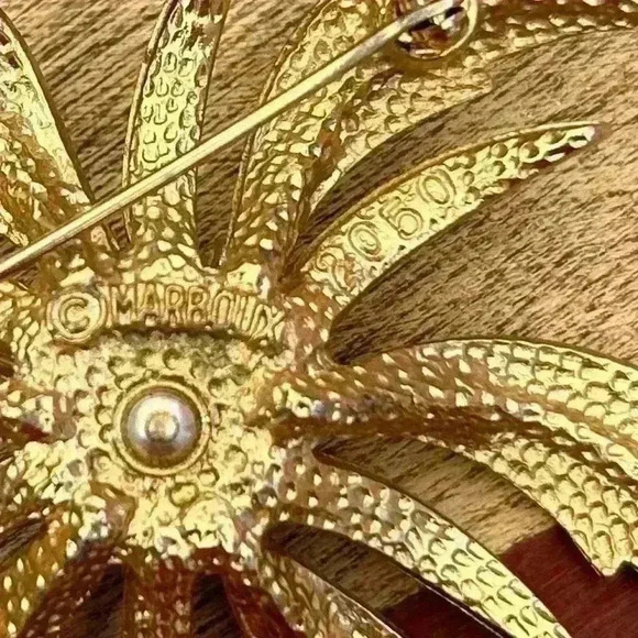 Vintage Marboux Gold Tone Chrysanthemum Brooch Signed and 2050 - Picture 4 of 4